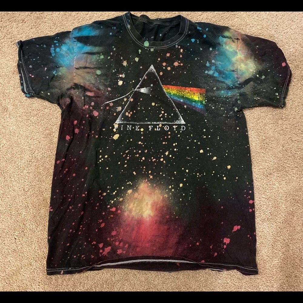 Pink Floyd graphic tee